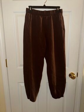 Lululemon brown joggers